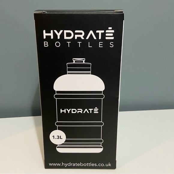 Hydrate Matte Black 1.3L Gym Water Bottle - Picture 2 of 6